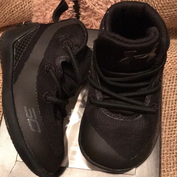Steph Curry sneakers SOLD - Picture 4 of 5
